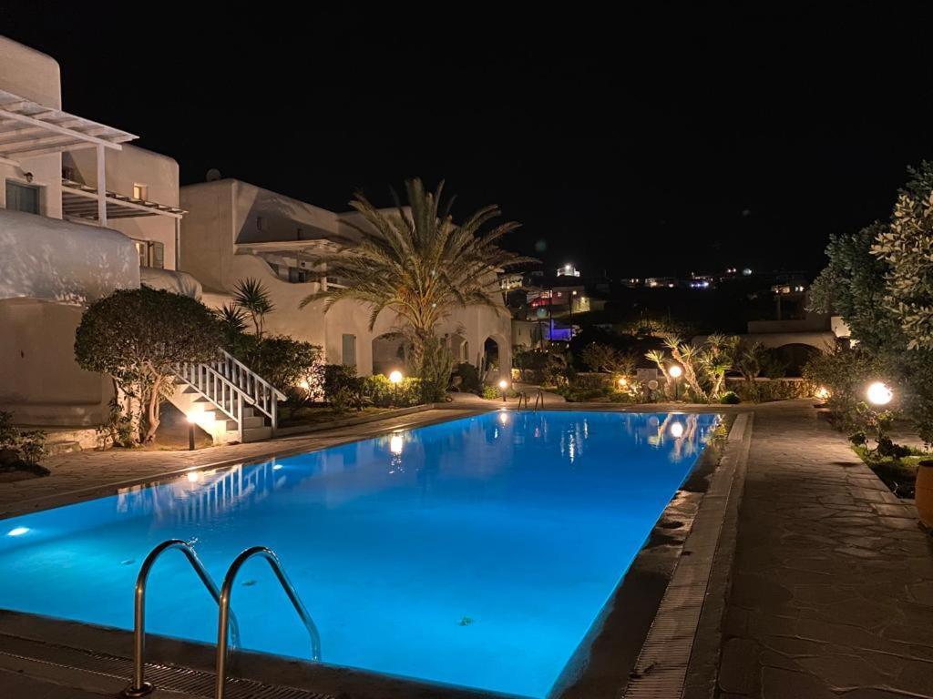 Mykonian Style W Shared Pool Houses & Nighttime Security Guard Ornos  Extérieur photo